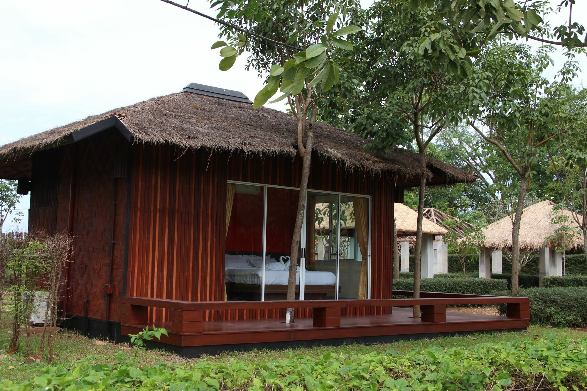 Singha Rubber Tree Hotel Ban Huai Maenam Noi Eksteriør billede