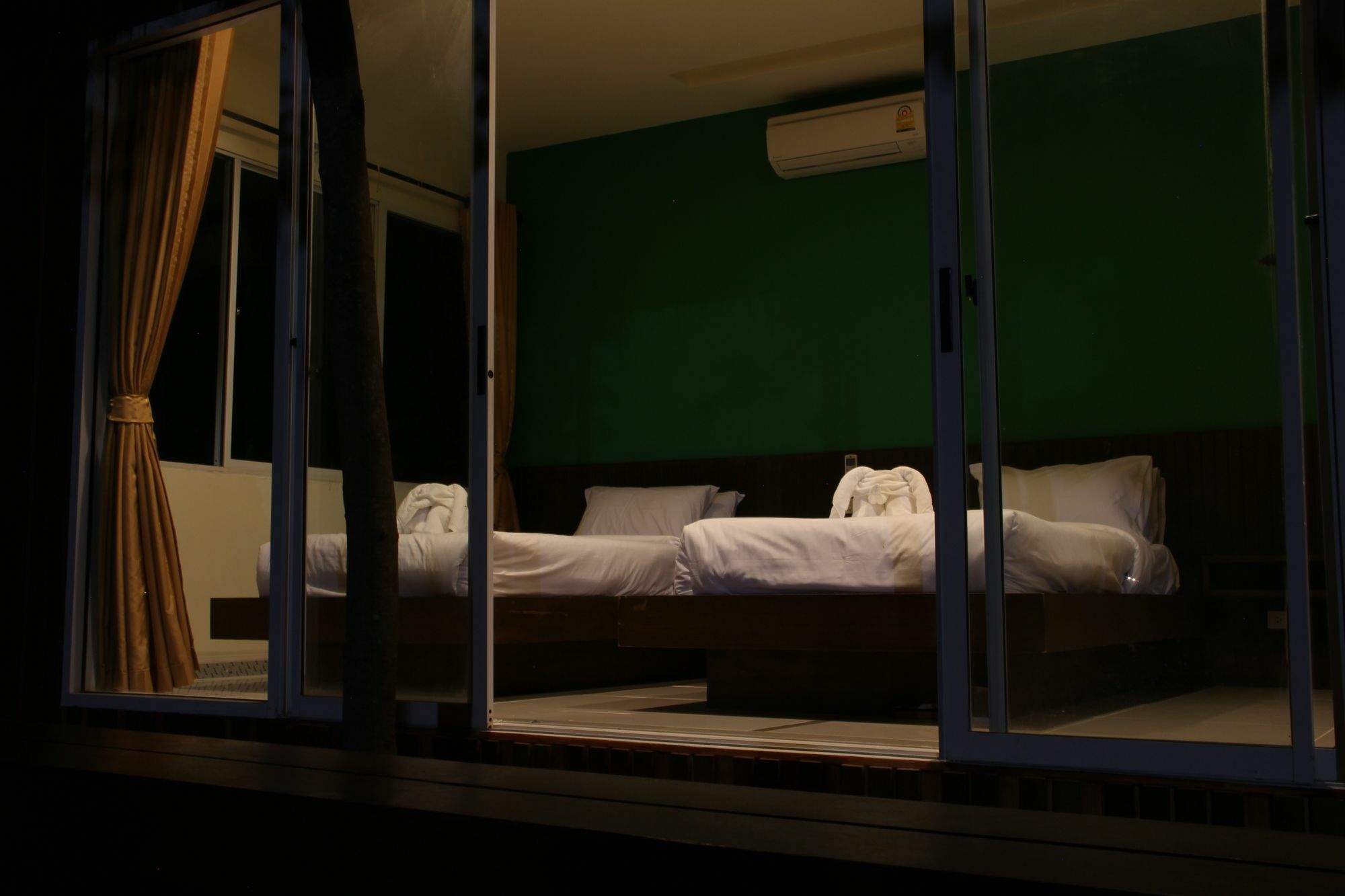 Singha Rubber Tree Hotel Ban Huai Maenam Noi Eksteriør billede